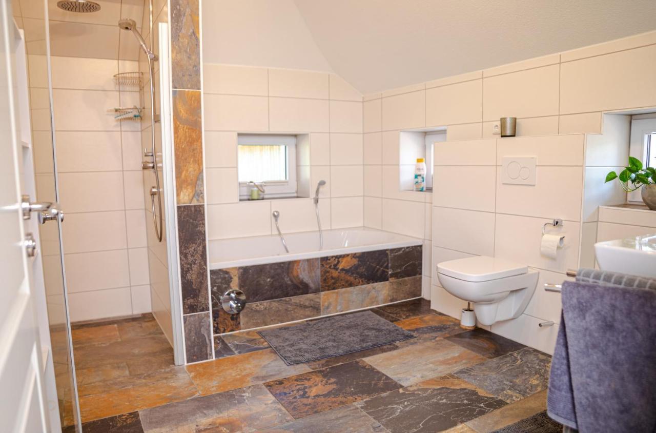 הוילה Südbrookmerland Reetdach Ostfriesenhaus מראה חיצוני תמונה