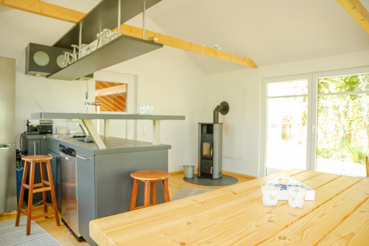 הוילה Südbrookmerland Reetdach Ostfriesenhaus מראה חיצוני תמונה