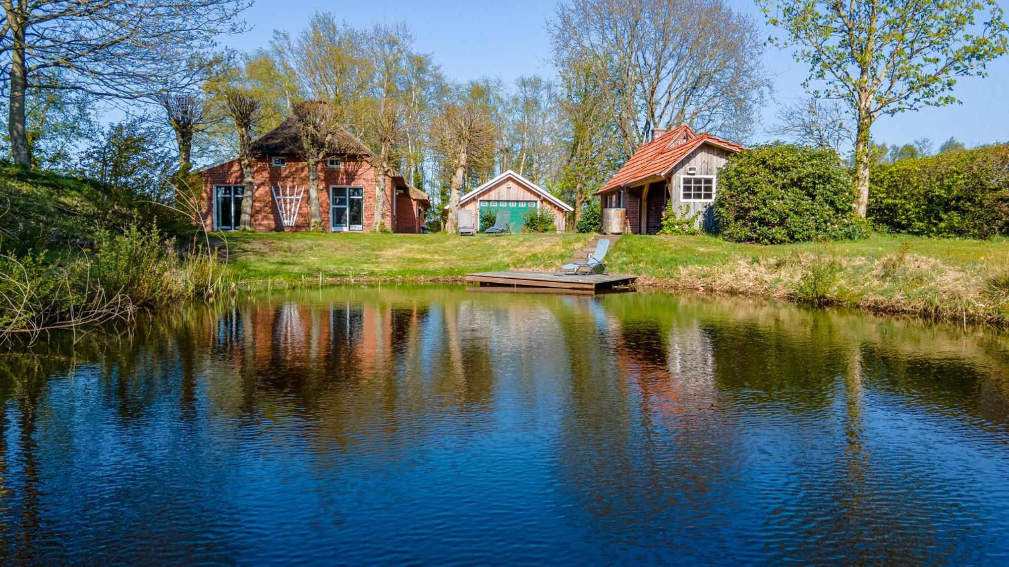 הוילה Südbrookmerland Reetdach Ostfriesenhaus מראה חיצוני תמונה